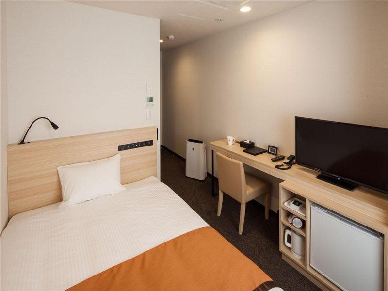 Y's Ekimae Hotel 3*